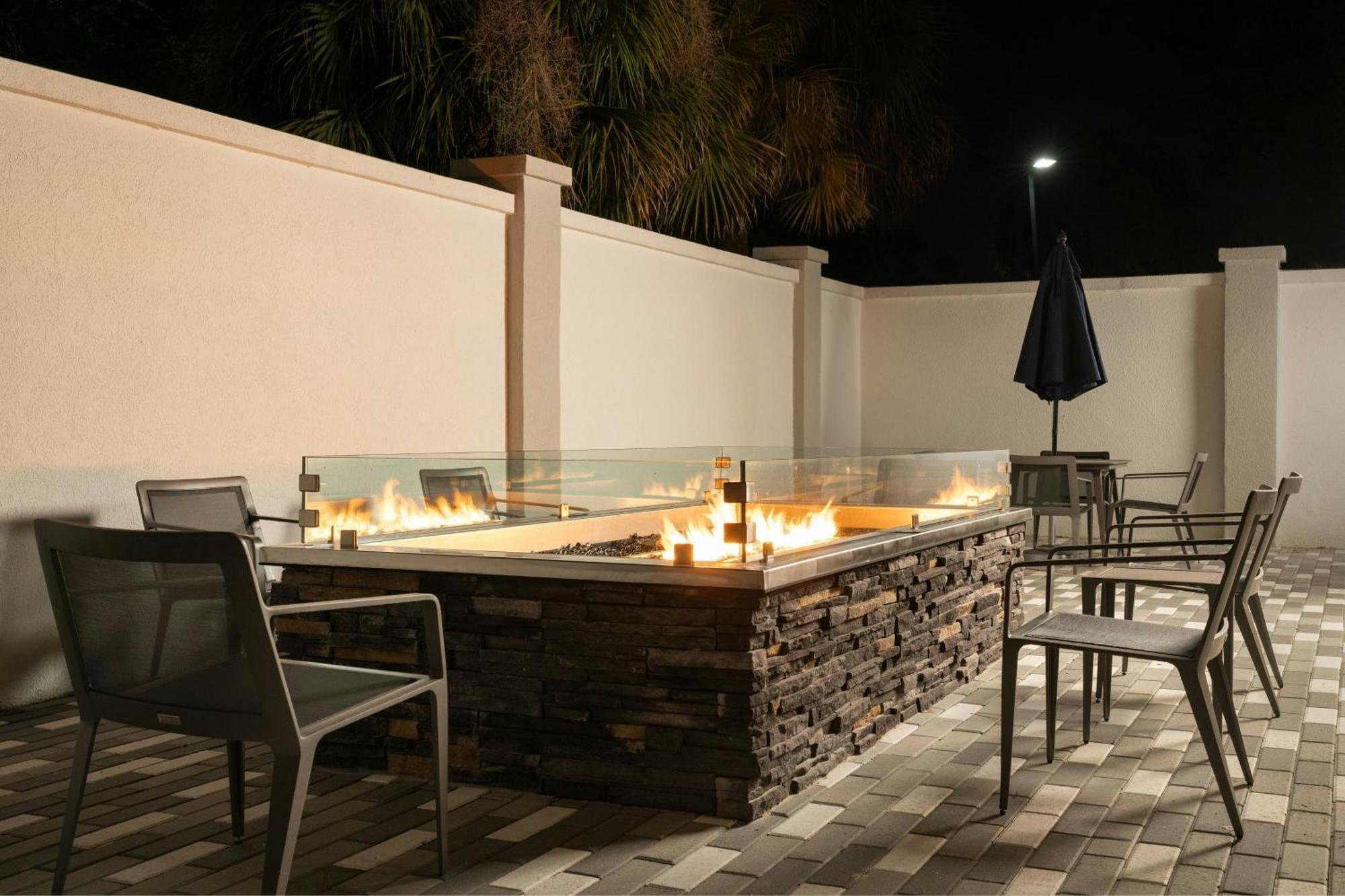 Courtyard By Marriott Gainesville Fl Dış mekan fotoğraf